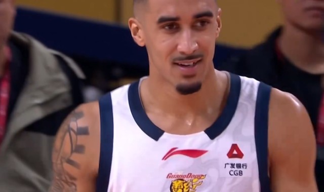 九游体育-广东3消息！四外援合同正式转保障，徐杰连夜加练，杜锋押宝成功