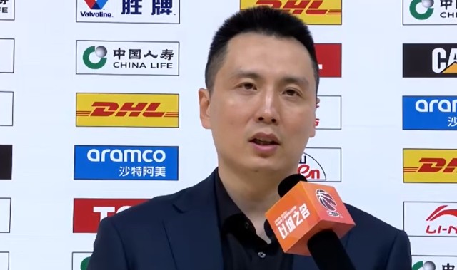 九游体育-上海队更衣室，卢伟讲话内容曝光！球迷：杜锋怎么看？