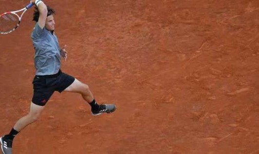 九游官方网站-张奔斗：终于回来了，蒂姆仍旧是一条好汉